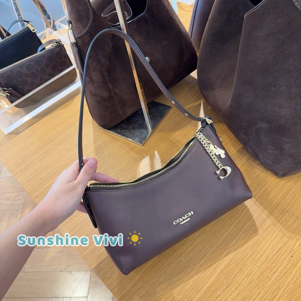 NWT Coach Emeilia Shoulder Bag CFO89 natural grain leather/Gold/Maple